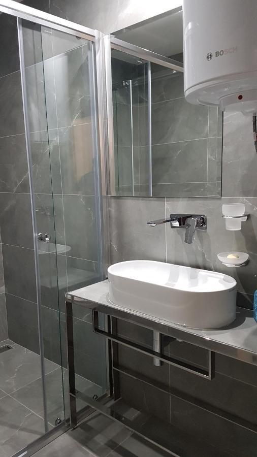 Ars Square Apartments سكوبجي المظهر الخارجي الصورة